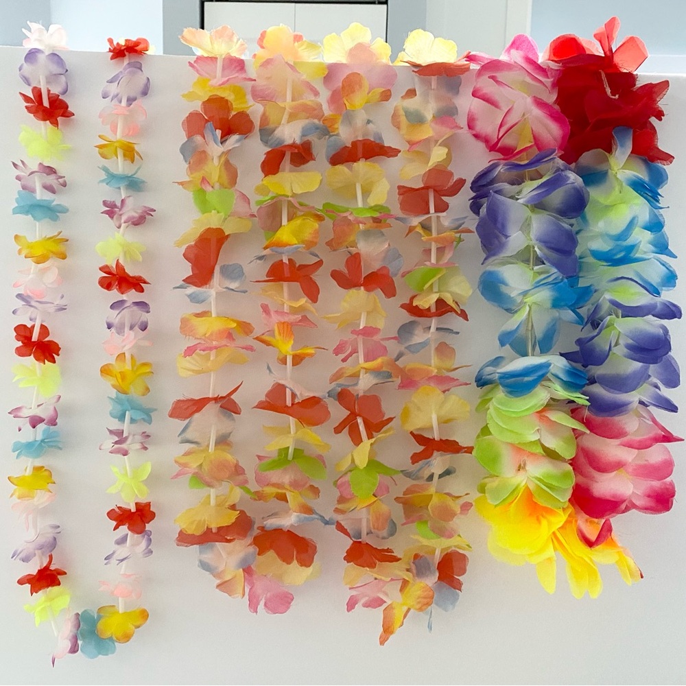 Vintage Tropical Hawaiian Multicolor Flower Lei